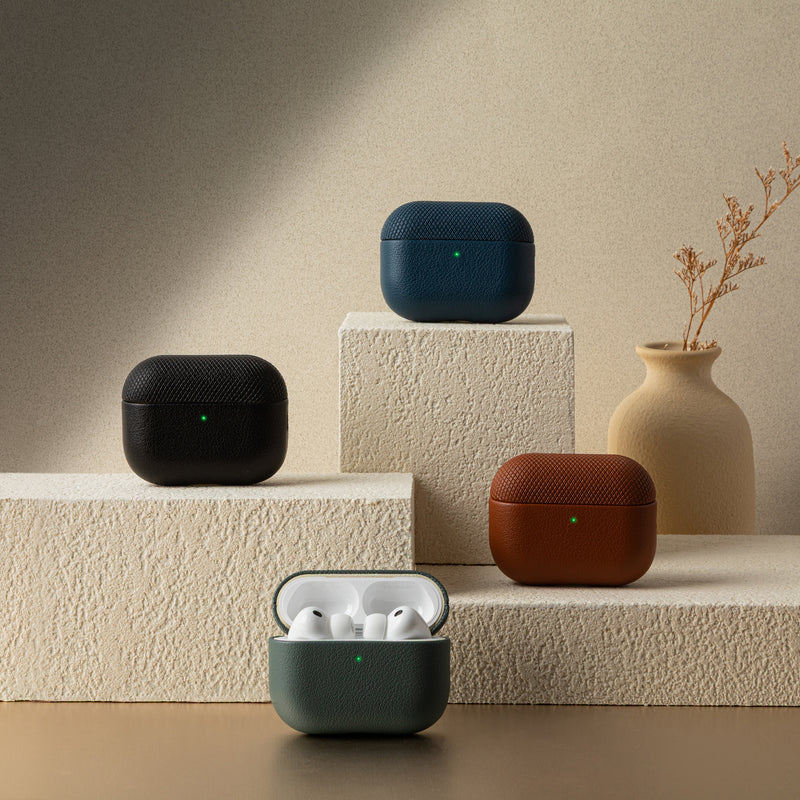 Apple AirPods Pro 3 Kılıf Qi M-Safe Şarj Özellikli Native Union Classic Serisi Suni Deri Kapak Siyah