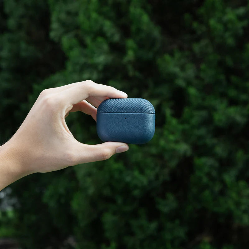 Apple AirPods Pro 3 Kılıf Qi M-Safe Şarj Özellikli Native Union Classic Serisi Suni Deri Kapak Lacivert