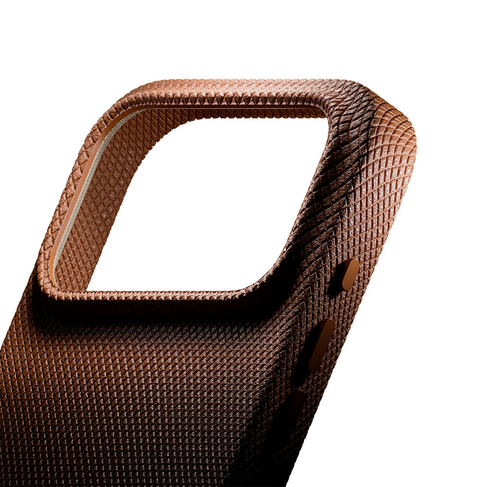 Apple iPhone 18 Pro Max Kılıf M-safe Şarj Özellikli Deri Dokulu Native Union RE Classic Serisi Kapak Kahverengi