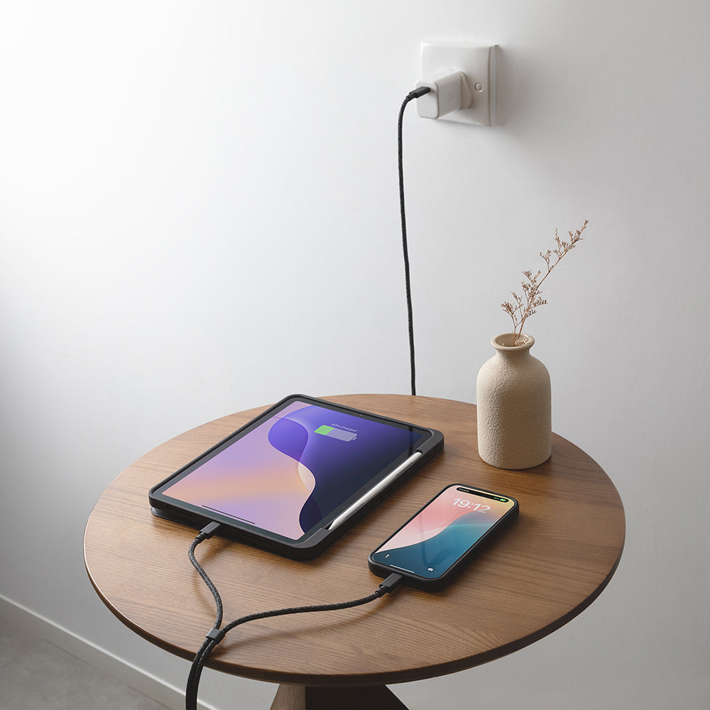 Native Union Belt Serisi PD 2in1 Type-C To Type-C Hızlı Şarj Özellikli Şarj ve Data Kablosu 140W 2M Siyah