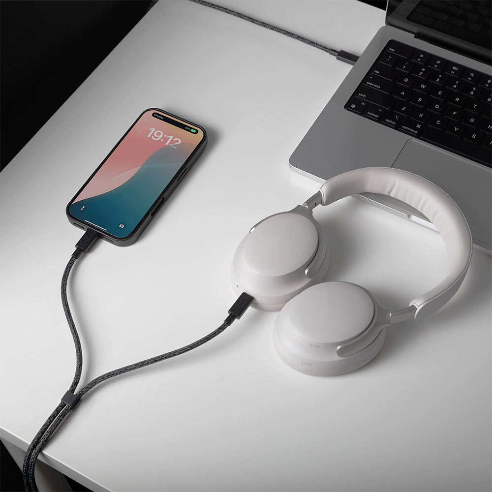 Native Union Belt Serisi PD 2in1 Type-C To Type-C Hızlı Şarj Özellikli Şarj ve Data Kablosu 140W 2M Siyah