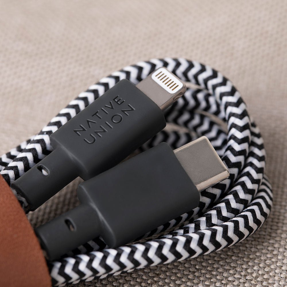 Native Union Belt Serisi Type-C to Lightning Şarj Kablosu 1.2M Siyah-Beyaz