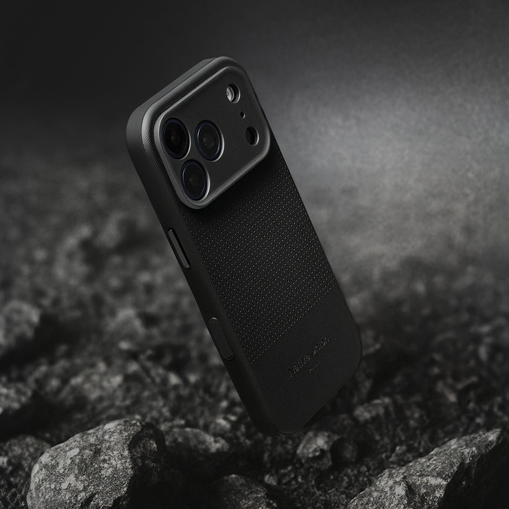 iPhone 17 Pro Max kılıf kamera kontrol butonu detayı Native Union Active Serisi