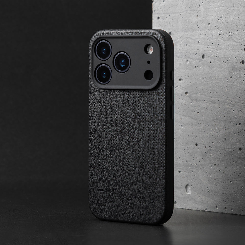 Native Union Active kılıf iPhone 17 Pro Max iç yapı şok emici koruma detayı