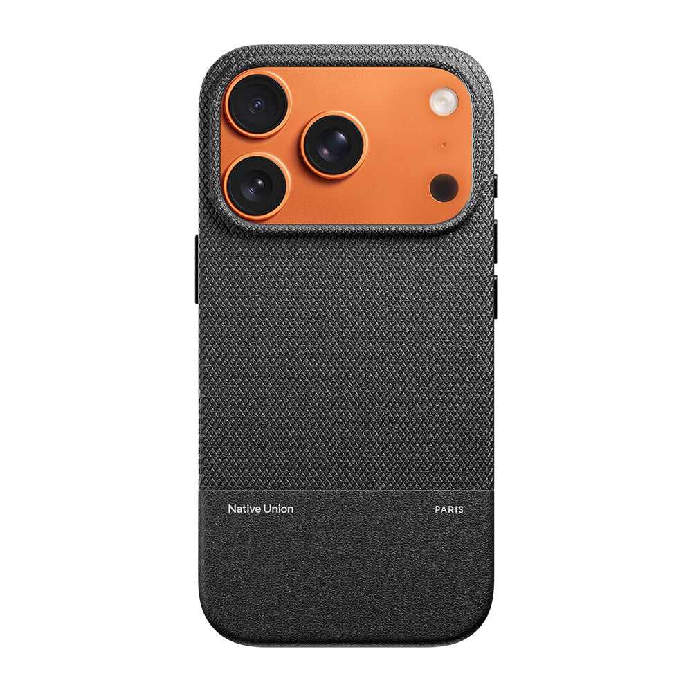 Apple iPhone 17 Pro Max Kılıf M-safe Şarj Özellikli Deri Dokulu Native Union RE Classic Serisi Kapak Siyah