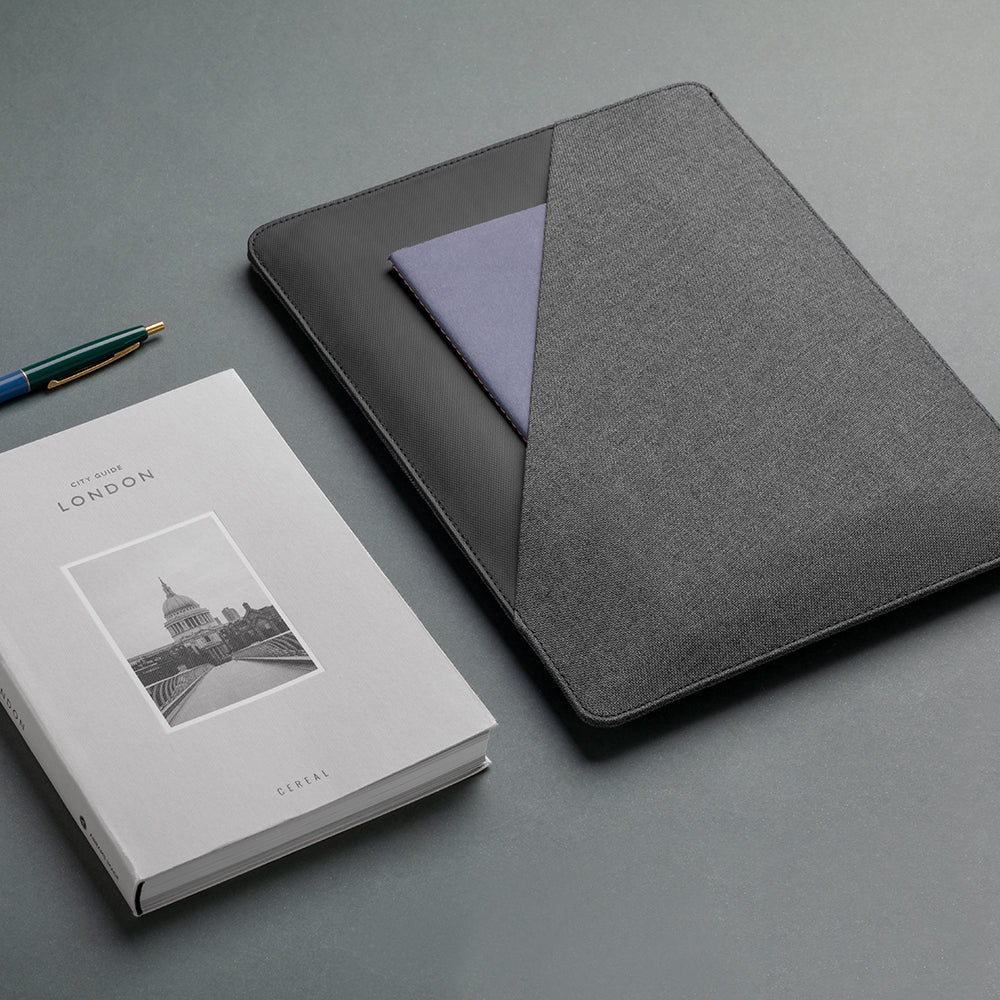 Native Uninon Stow Slim Serisi Su Geçirmez 12.9 inç Tablet Çantası