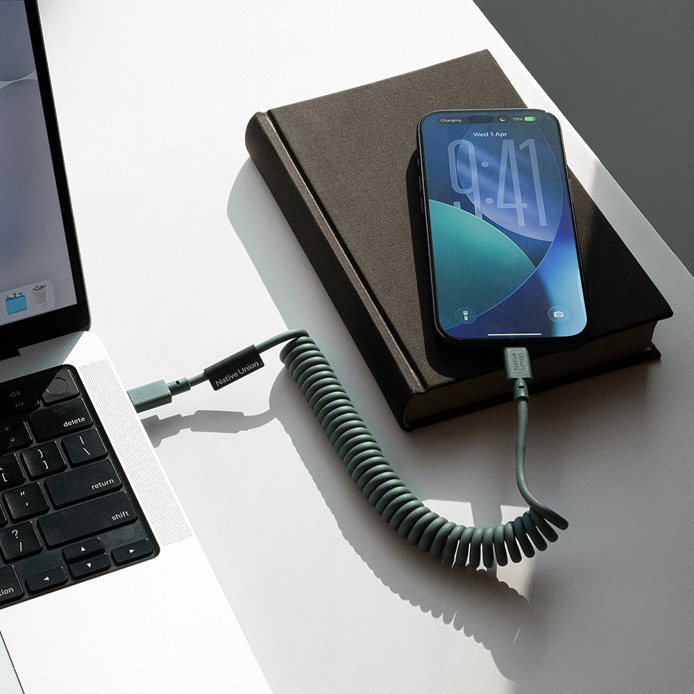 Native Union POP Serisi Type-C to Type-C Spiralli Şarj Kablosu 60W 1.2M Koyu Yeşil