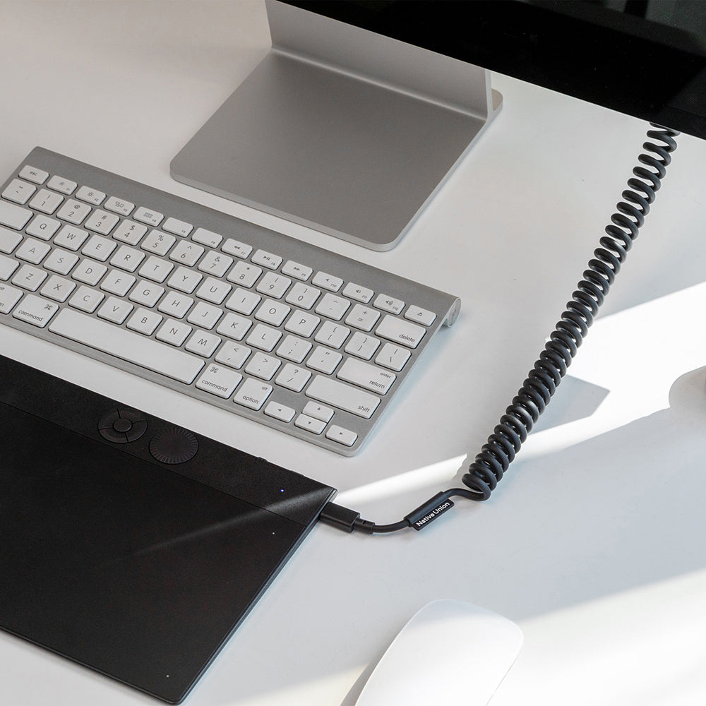 Native Union POP Serisi Type-C to Type-C Spiralli Şarj Kablosu 60W 2.4M Siyah